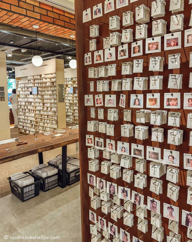 Nyunyu / Mimiline Dongdaemun 