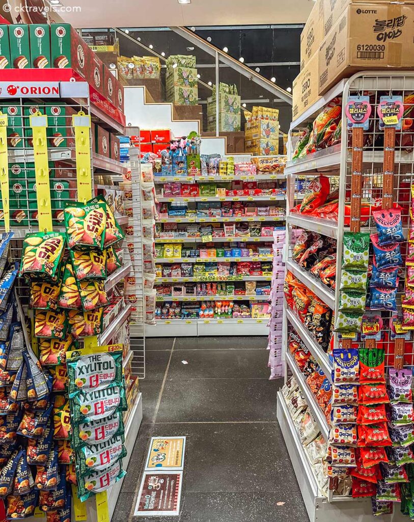 Korea Mart Seoul souvenirs