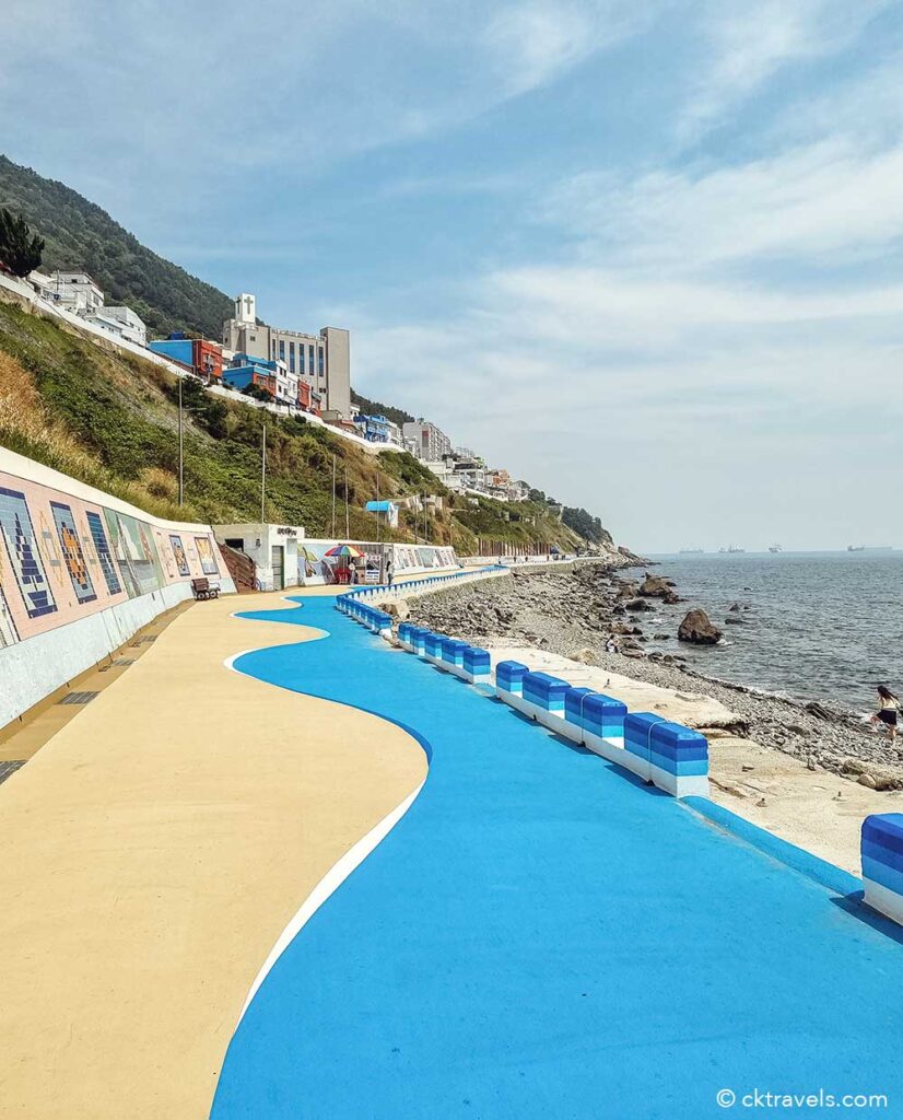 free things to do in Busan - Huinnyeoul Culture Village / Huinnyeoul Munhwa Maul